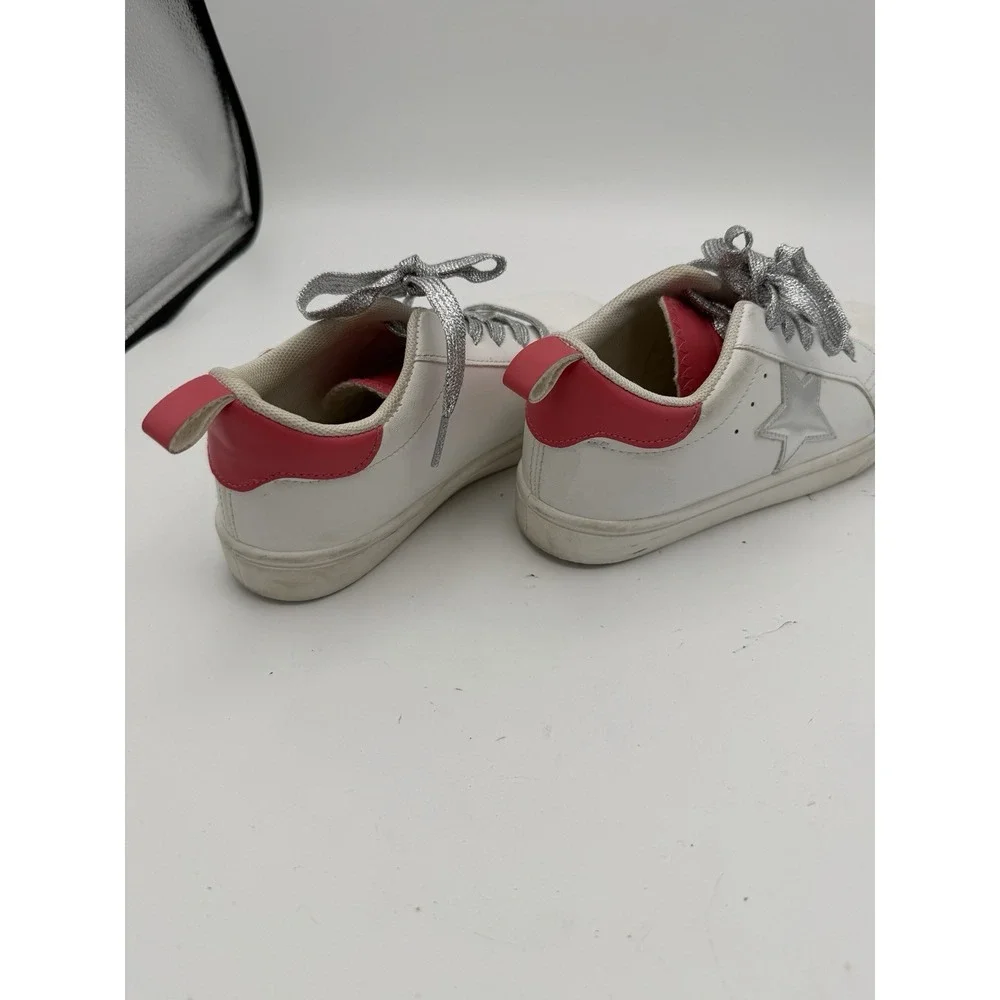 Rouge Helium Girls Size 1 White Sneakers Silver Star Pink Metallic Laces.   1796